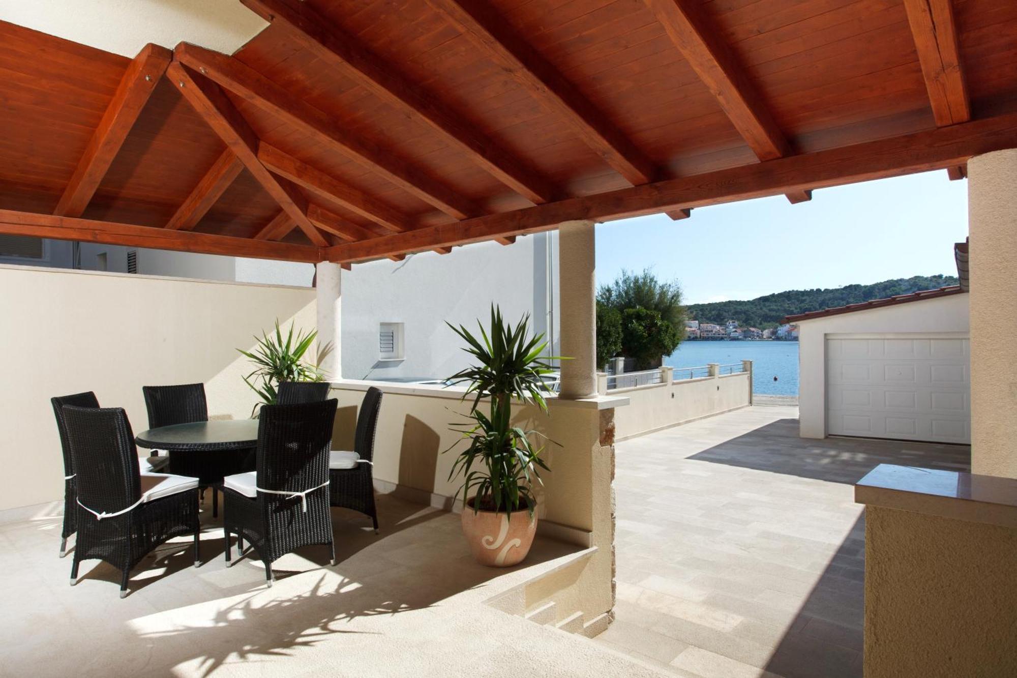 Apartments Tisno - Villa Mare Exterior photo