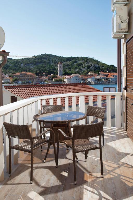 Apartments Tisno - Villa Mare Room photo